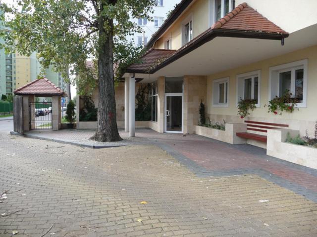 Hotel Tenishouse Marki  Zewnętrze zdjęcie